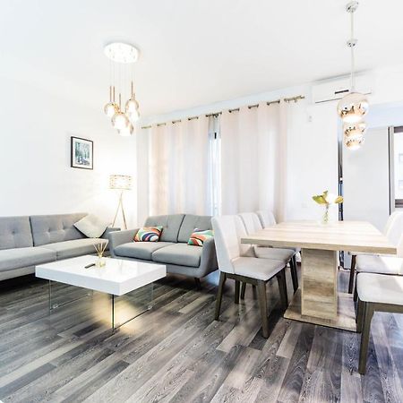 Luxury Baneasa Apartamento Bucareste Exterior foto