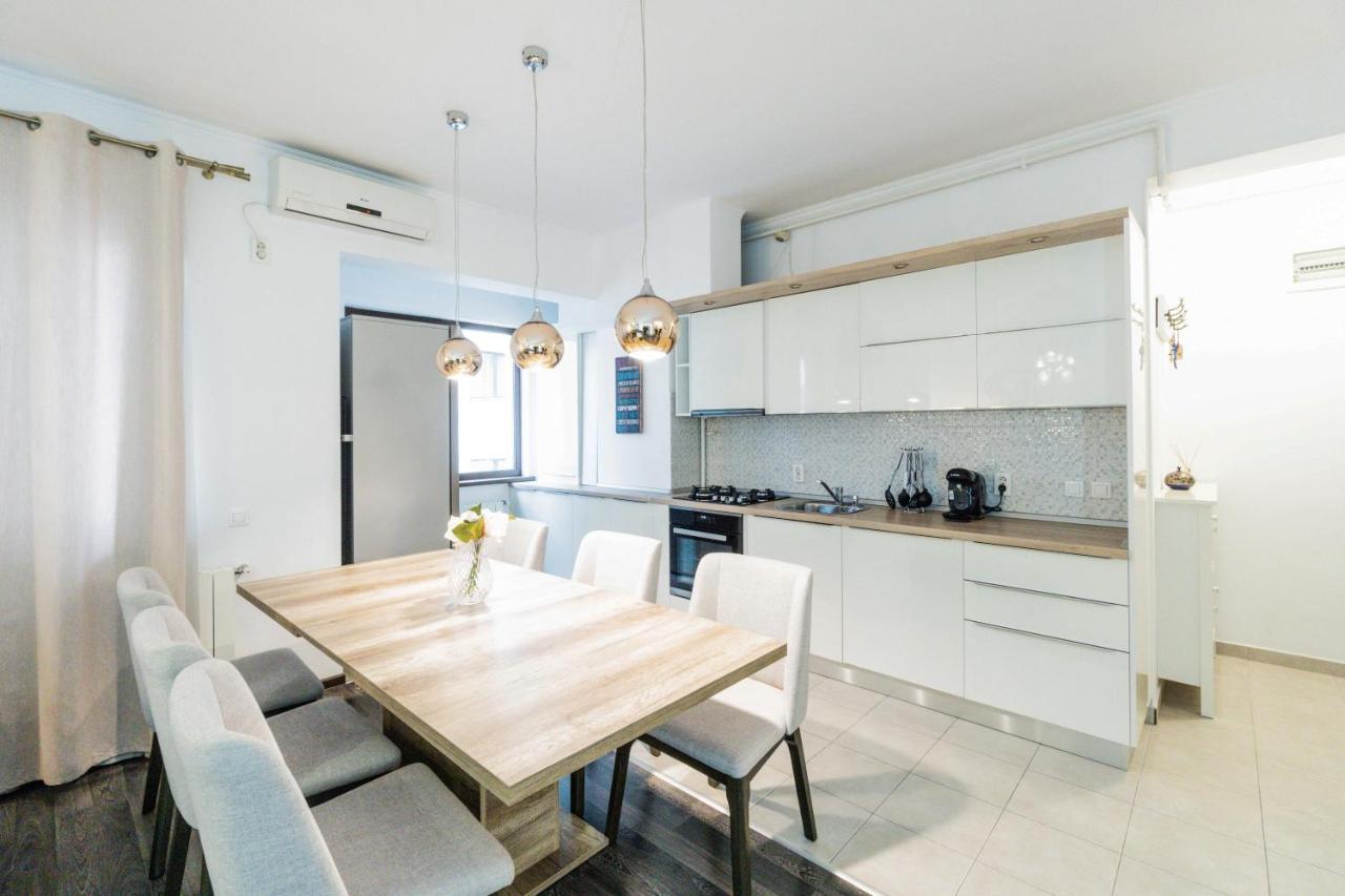 Luxury Baneasa Apartamento Bucareste Exterior foto