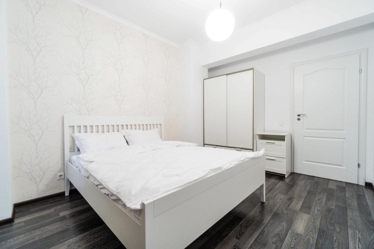 Luxury Baneasa Apartamento Bucareste Exterior foto