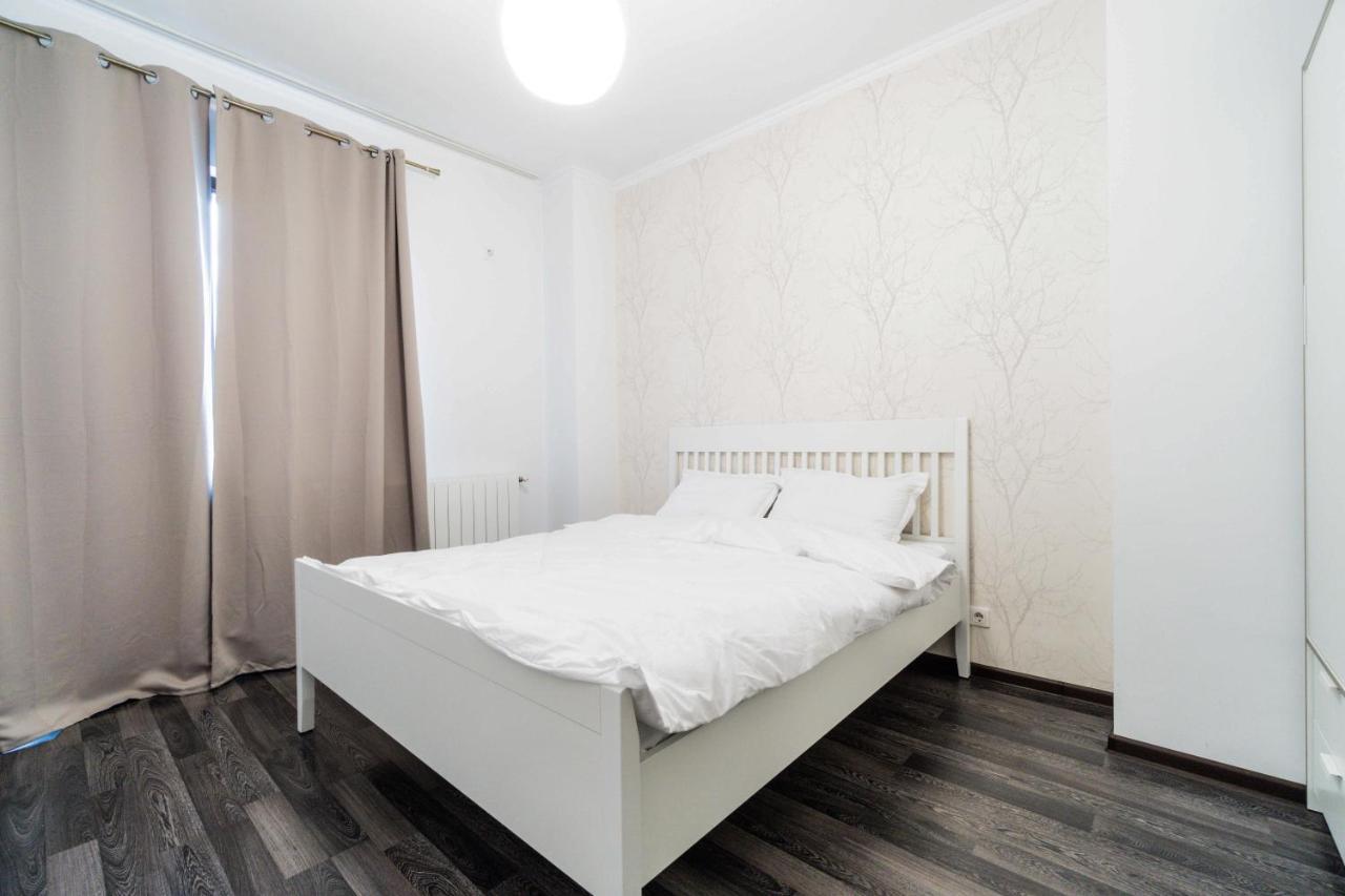 Luxury Baneasa Apartamento Bucareste Exterior foto